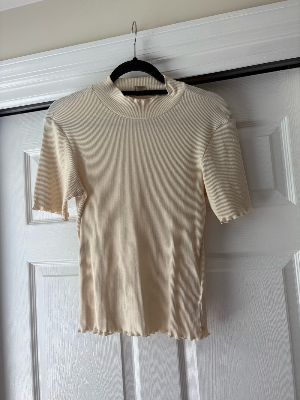 Scotch & Soda Cream Ribbed Short Sleeve Mock Neck Top